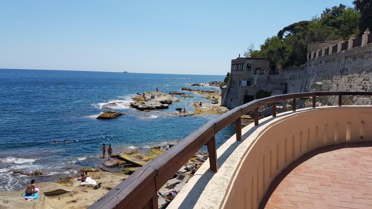 Hotel Il Salotto Di Nonna Cornelia 2 Nápoles Exterior foto
